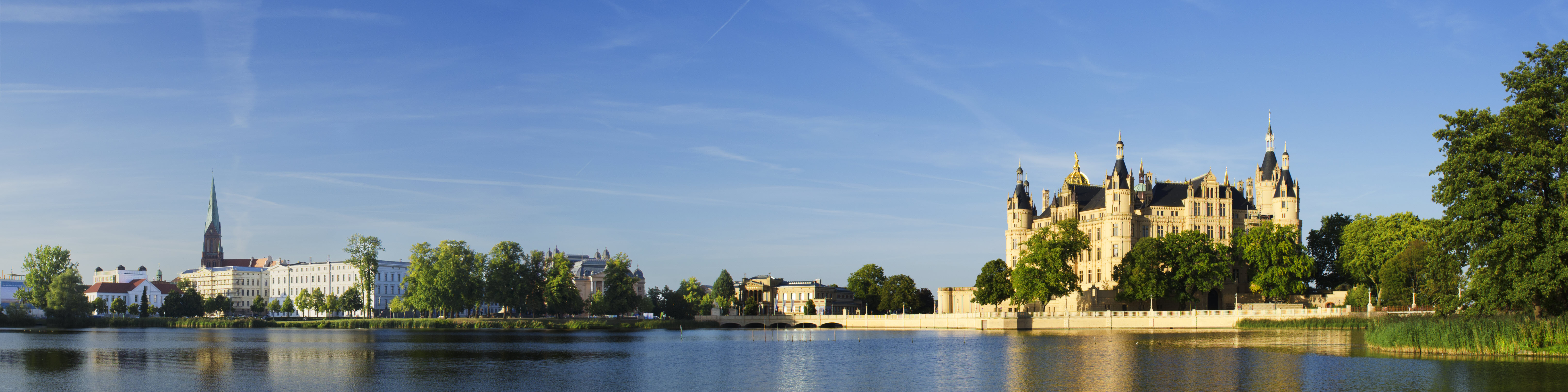 Schloss Schwerin © iStock.com/Nils Prause